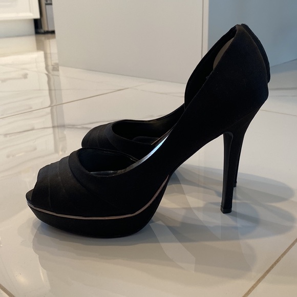 never worn steve madden heals - Picture 4 of 6